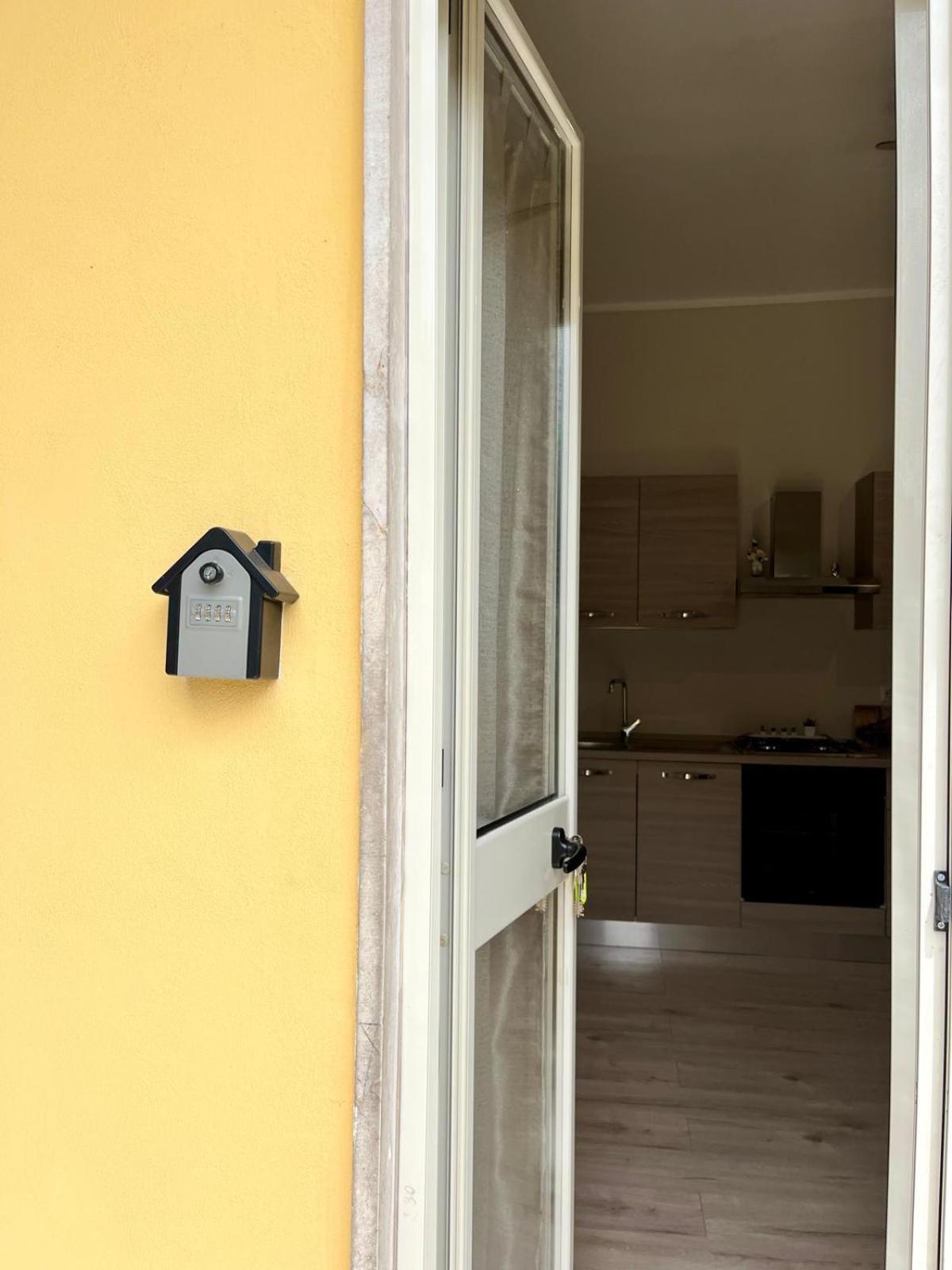 La Casa Di Rosa Hotel Кастеламаре ди Стабия Екстериор снимка